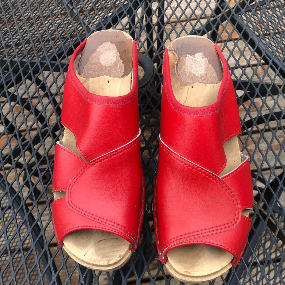 Troentorp Mariah Women’s Red Leather Open-Toe Clogs